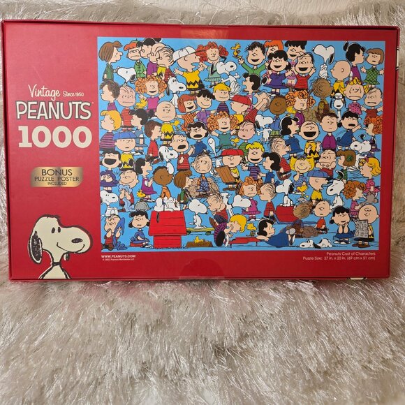 NWT Peanuts Bundle: 1000-Pc Puzzle, Mini Figure Set & Snoopy Solar Bobblehead - Picture 6 of 12
